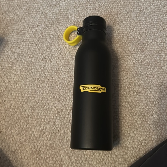 Brand new black thermal water bottle - Picture 3 of 4